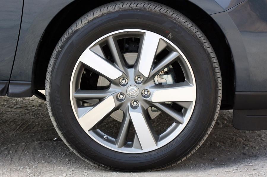  Nissan Pathfinder 2013 года  (фото 107 из 141)